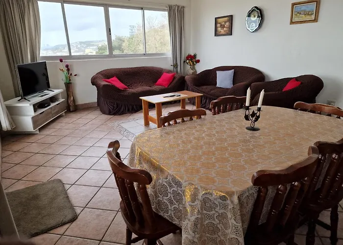 Superb Seaview @ 3Br Camarque Apt Umdloti Beach!